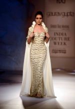 Shraddha Kapoor at Gaurav Gupta show fOR India Couture Week in Delhi on 18th July 2014